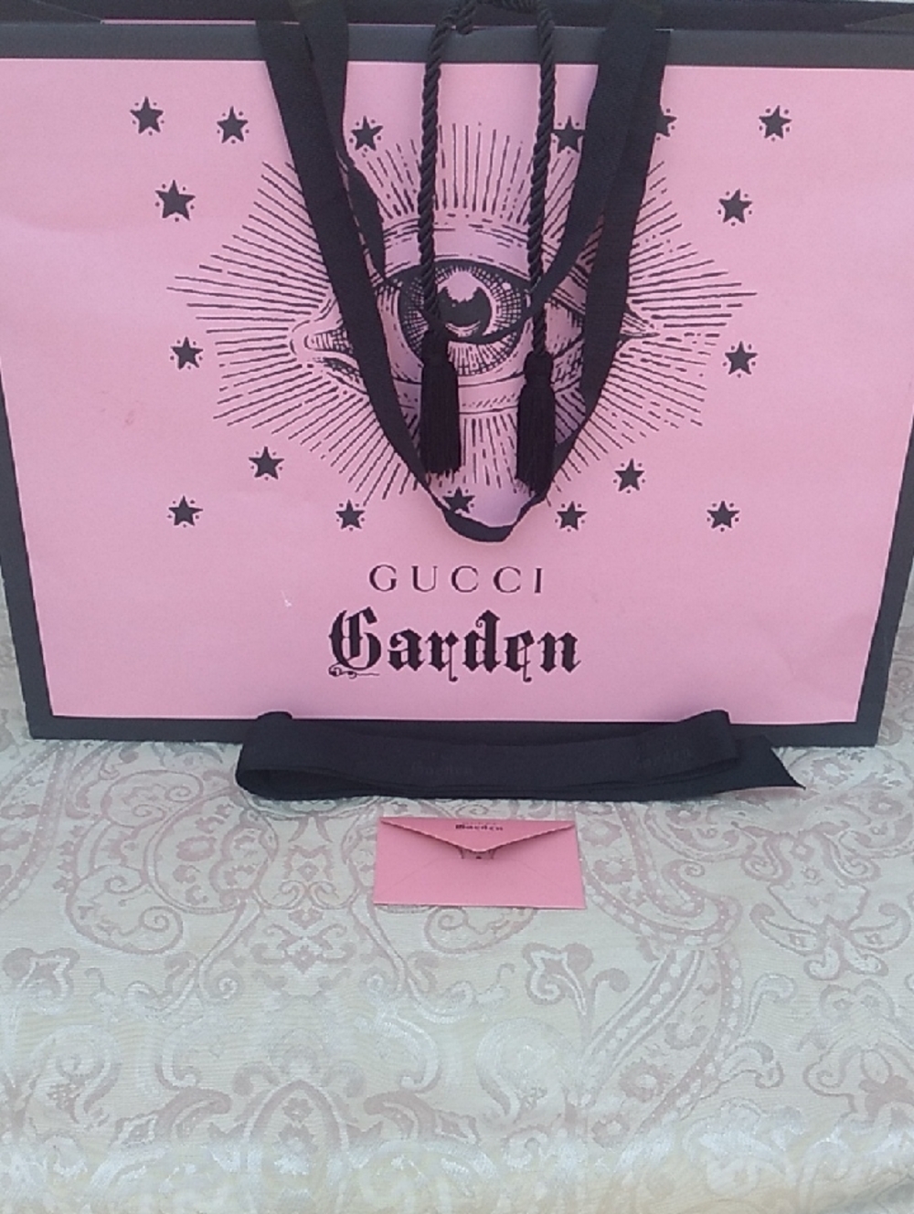 Gucci Garden Pink Pape Shopping Bag